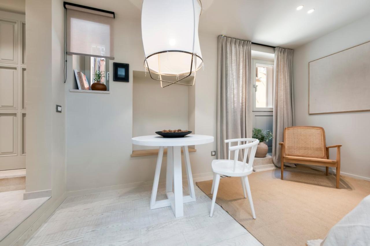 Calnova Suites Ровинь Экстерьер фото